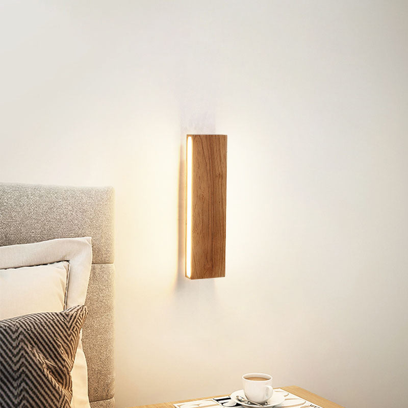 Simple Wall Sconce in Acrylic &amp; Iron — Hallway Lighting | Havora
