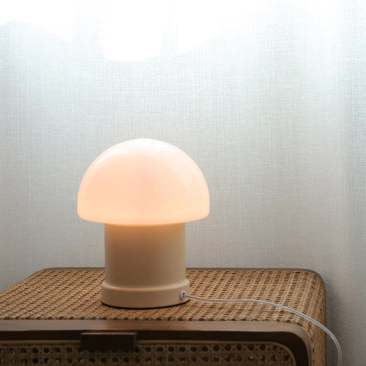 Vintage Ins Cream Mushroom Column 1-Light Table Lamp