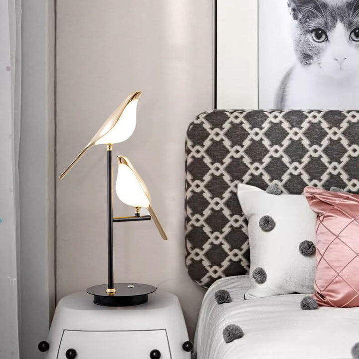 Nordic Minimalist Zinc Alloy &amp; Acrylic Table Lamp for Living Room | Havora Designer Lighting