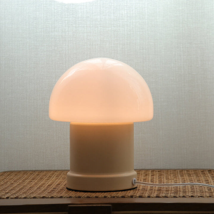 Vintage Ins Cream Mushroom Column 1-Light Table Lamp