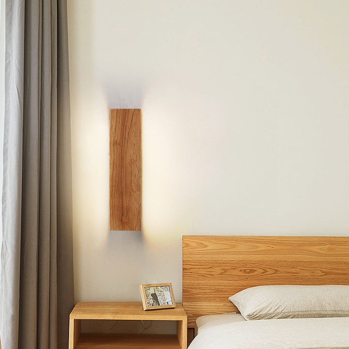 Simple Wall Sconce in Acrylic &amp; Iron — Hallway Lighting | Havora