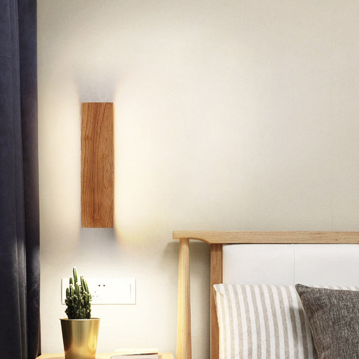 Simple Wall Sconce in Acrylic &amp; Iron — Hallway Lighting | Havora