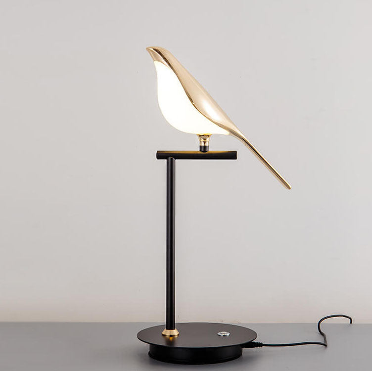Nordic Minimalist Zinc Alloy &amp; Acrylic Table Lamp for Living Room | Havora Designer Lighting