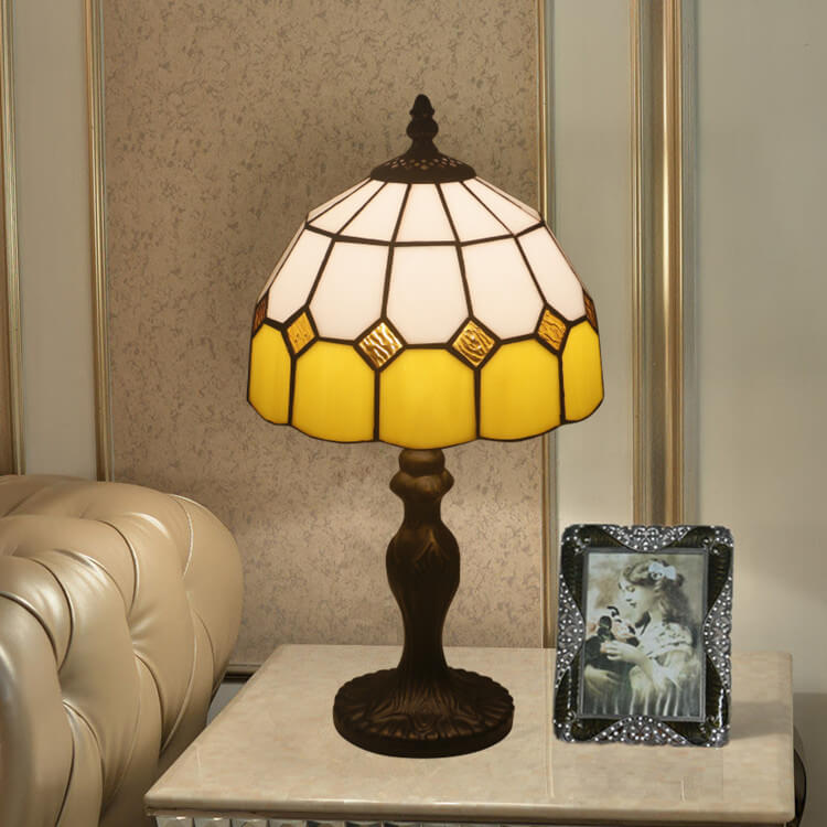 Traditional Tiffany Round Alloy Glass 1-Light Table Lamp For Bedroom