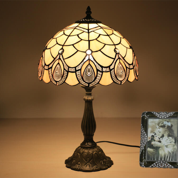 Tiffany Retro Lotus Resin Base Stained Glass 1-Light Table Lamp