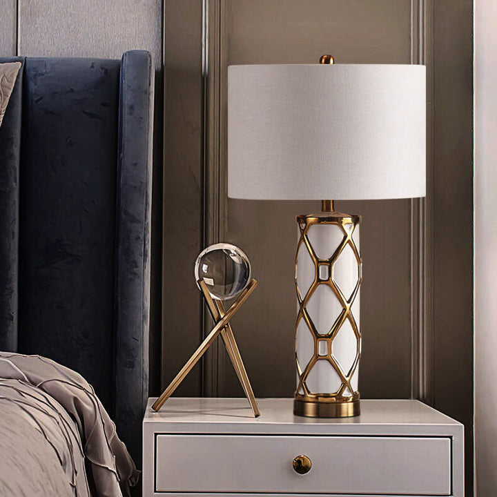 Modern Luxury Ceramic Fabric Round 1-Light Table Lamp for Bedroom