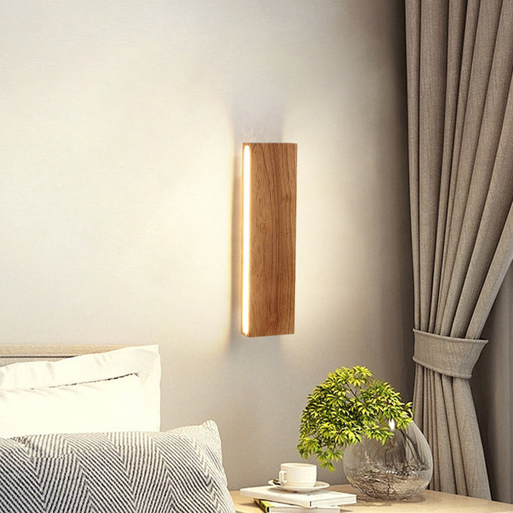 Simple Wall Sconce in Acrylic &amp; Iron — Hallway Lighting | Havora