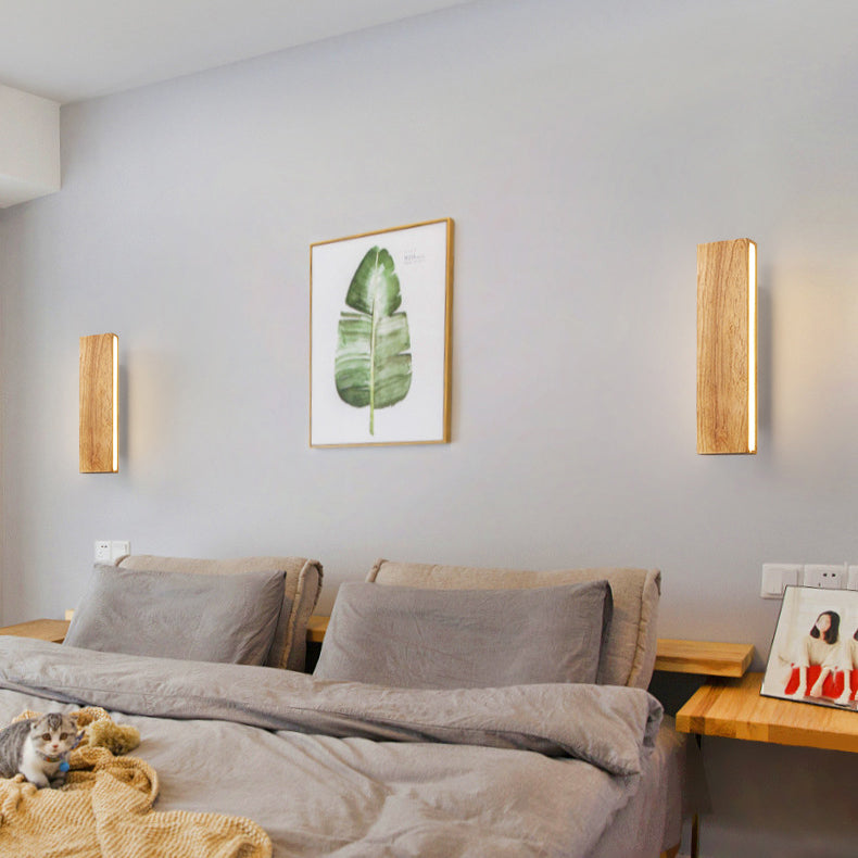 Simple Wall Sconce in Acrylic &amp; Iron — Hallway Lighting | Havora