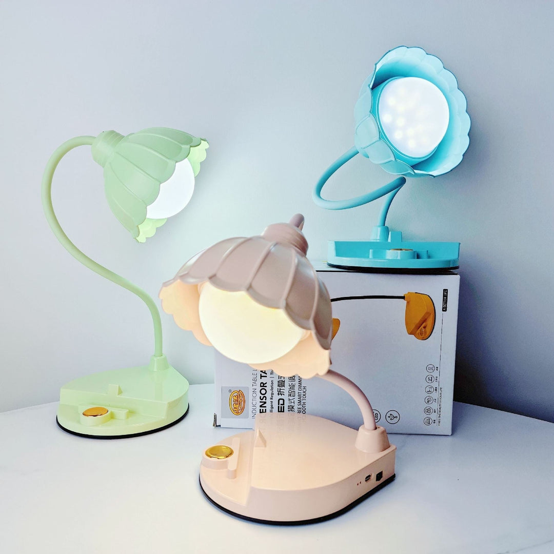 Contemporary Nordic Twistable Flower ABS Lampshade Round Base LED Table Lamp For Bedroom