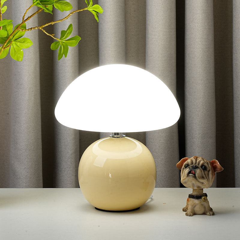 Modern Art Deco Ceramic &amp; Rotational Molding Mushroom-Shaped LED Table Lamp For Bedroom &amp; Living Room