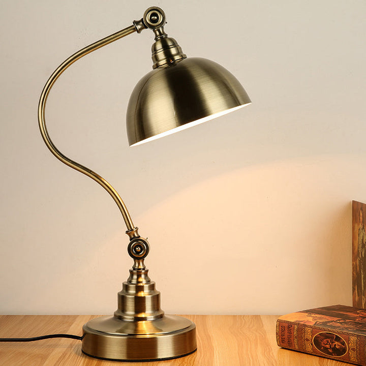 Traditional Vintage Curved Pole Dome Iron Frame 1-Light Table Lamp For Bedroom