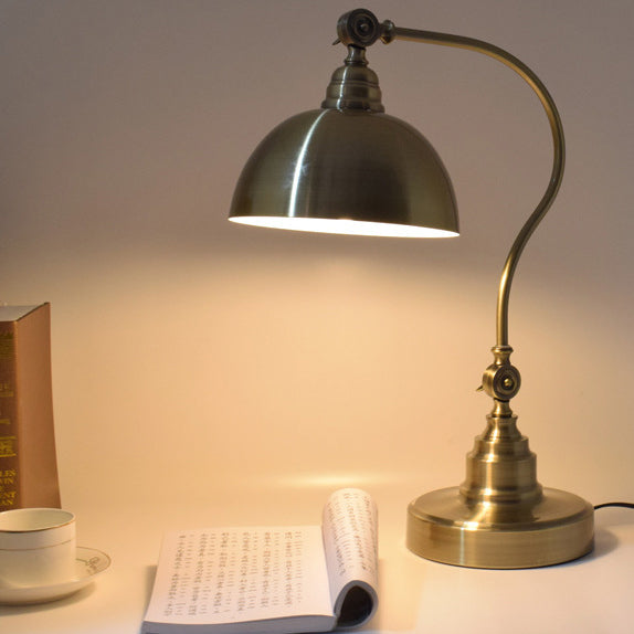 Traditional Vintage Curved Pole Dome Iron Frame 1-Light Table Lamp For Bedroom