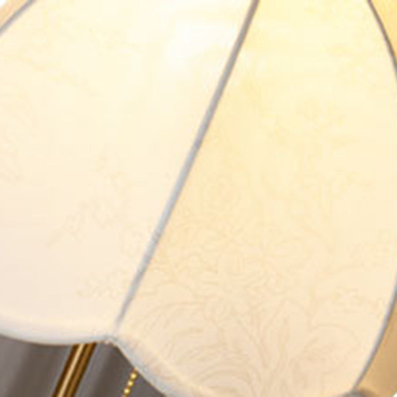Traditional Vintage Dome Fabric Iron 1-Light Table Lamp For Living Room