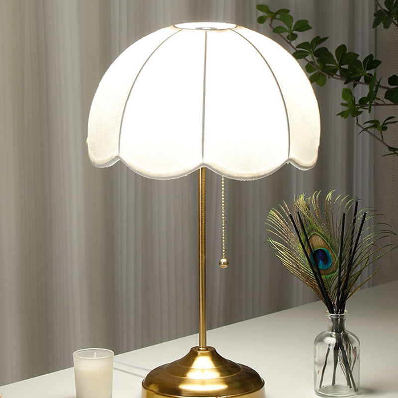 Traditional Vintage Dome Fabric Iron 1-Light Table Lamp For Living Room