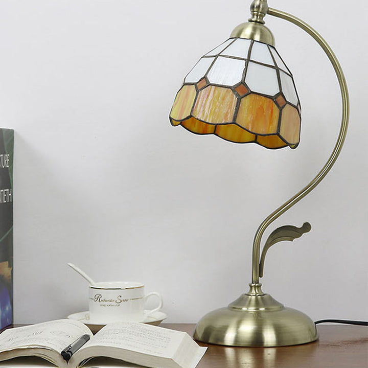 Traditional Tiffany Dome Iron Glass 1-Light Table Lamp For Living Room