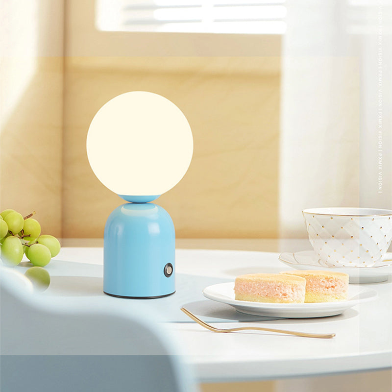 Scandinavian Table Lamp in Iron &amp; Acrylic — Bedroom Lighting | Havora