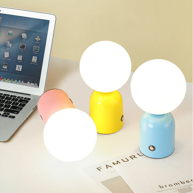 Scandinavian Table Lamp in Iron &amp; Acrylic — Bedroom Lighting | Havora