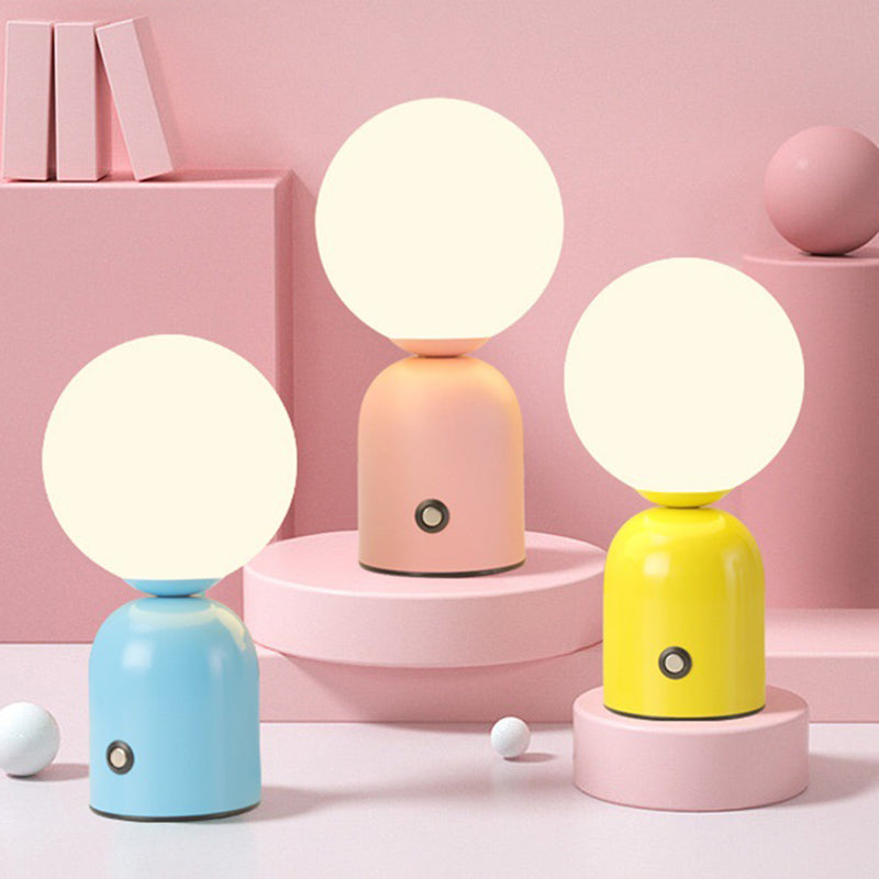 Scandinavian Table Lamp in Iron &amp; Acrylic — Bedroom Lighting | Havora