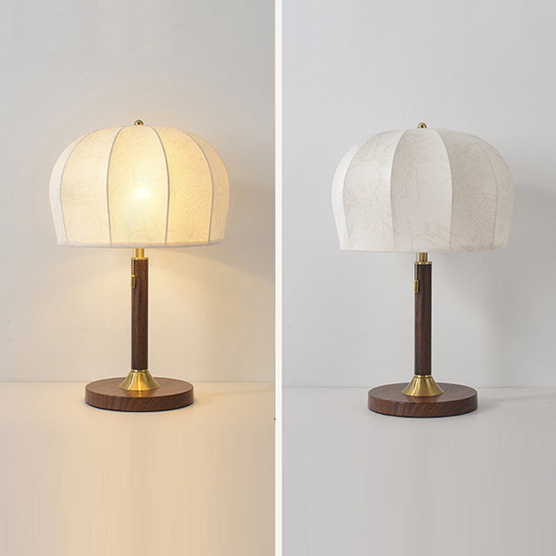Traditional Vintage Round Iron Fabric 1-Light Table Lamp For Bedroom
