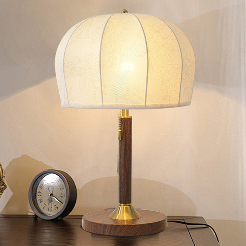 Traditional Vintage Round Iron Fabric 1-Light Table Lamp For Bedroom