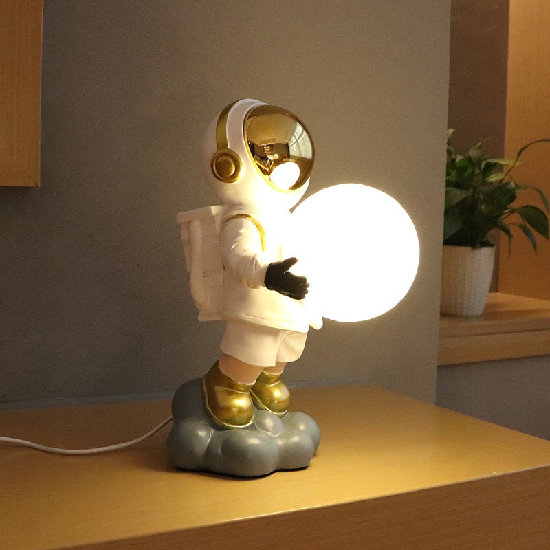 Contemporary Creative Astronaut PC Resin LED Table Lamp For Bedroom