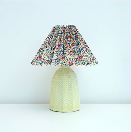 Traditional Vintage Scalloped Cylinder Round Fabric Ceramic LED Table Lamp For Living Room