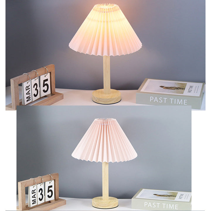 Contemporary Scandinavian Pleated Fan Round Fabric Solid Wood 1-Light Table Lamp For Living Room