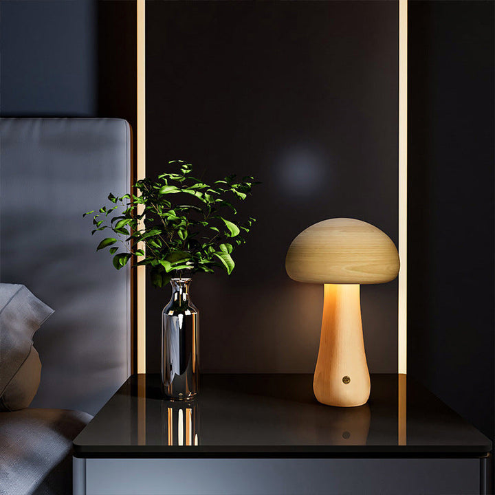 Scandinavian Table Lamp in Solid Wood — Bedside Lighting | Havora