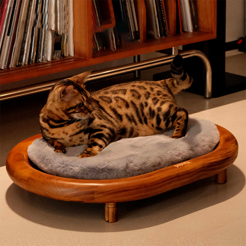 Modern Minimalist Oval Solid Wood Velvet Cat Claw Leather Pet Dog Bed &amp; Cat Bed For Bedroom