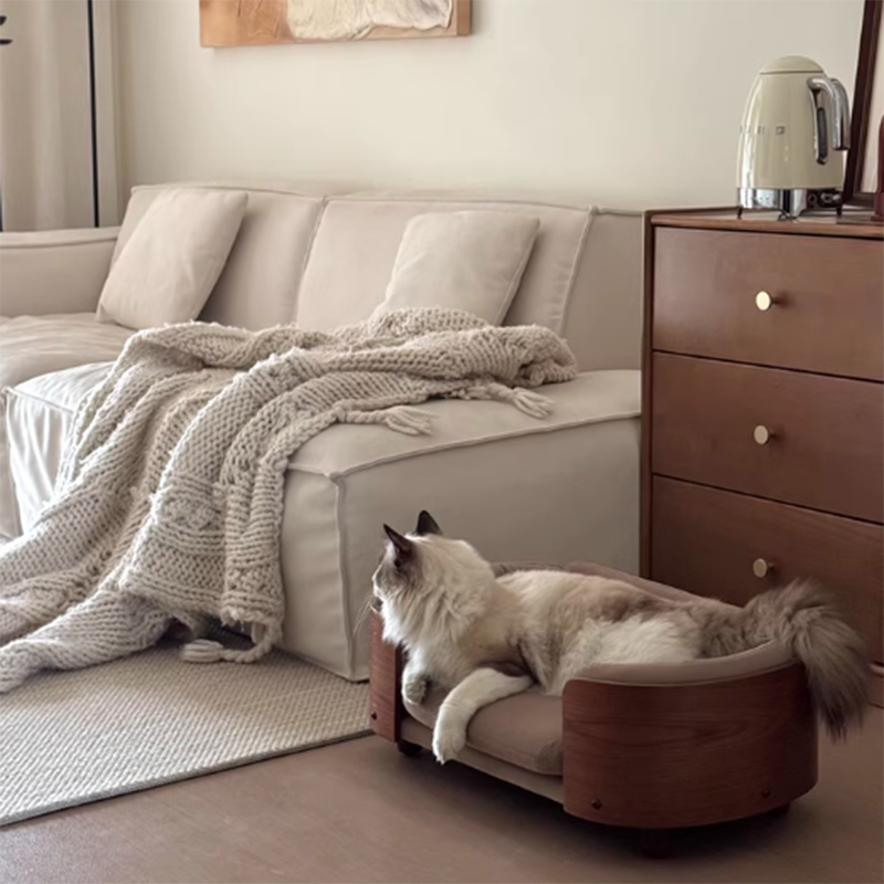 Traditional Vintage Oval Rubberwood Multi-Layer Solid Wood Panel Velvet Fabric Cat Bed For Bedroom