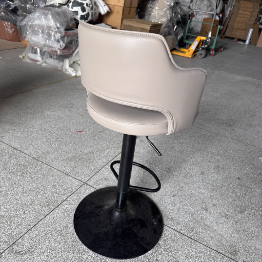Contemporary Scandinavian Silicone Rubber Leather Iron Curved Round Bar Stool With Backrest Armrests For Dining Room