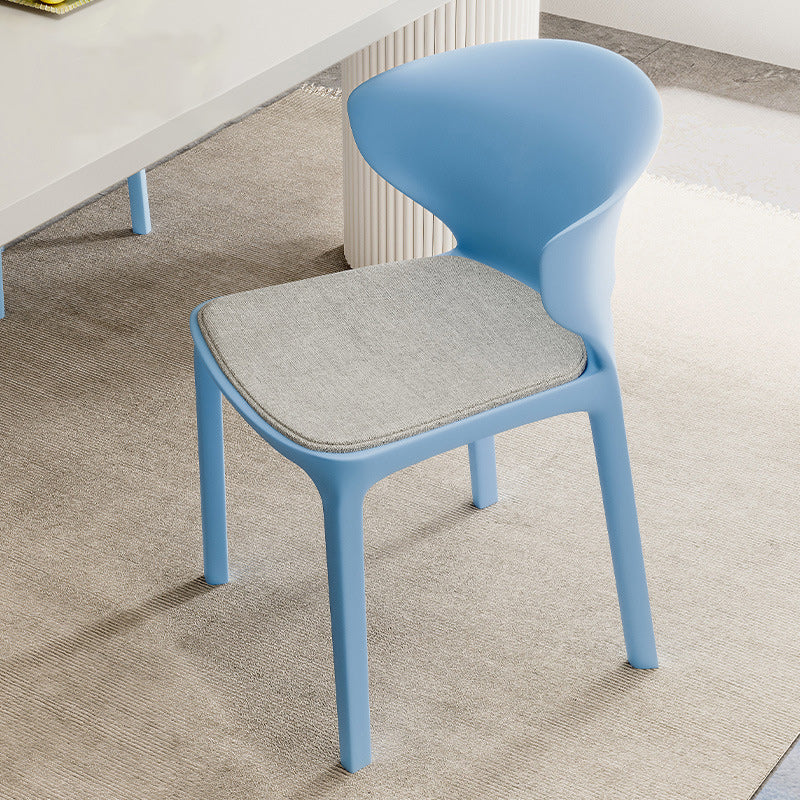 Contemporary Scandinavian PP Plastic Square Ergonomivally Design Stackable Dining Chair Backrest For Dining Room